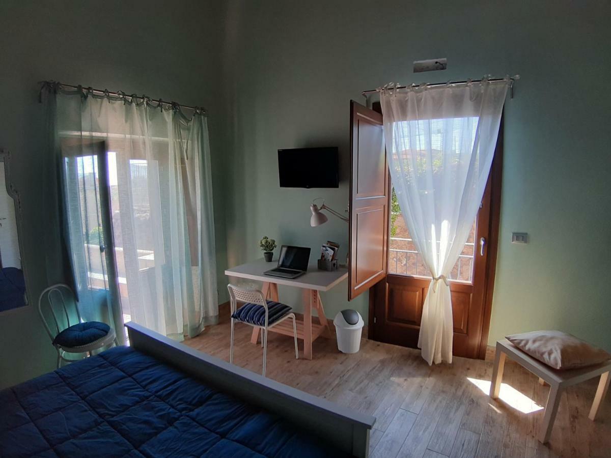L.T. Metis Hotell Acireale Exteriör bild
